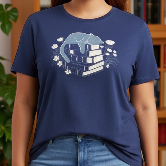 TORRID Tee Cat And Books Graphic 100% Cotton Classic Fit T-Shirt NWT Size 1X - Picture 4 of 10